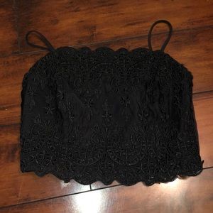 Black Kendall and Kylie crop top